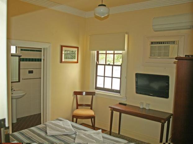 Canungra Hotel Екстер'єр фото